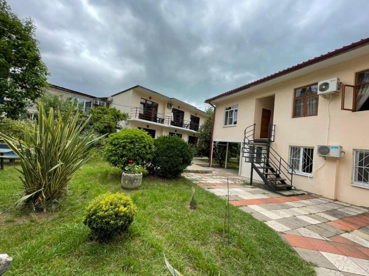Guest House Dali Gagra Ngoại thất bức ảnh