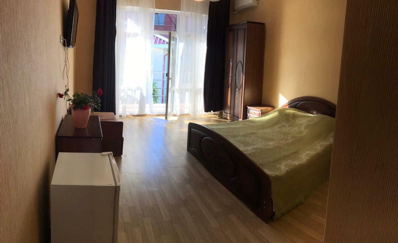 Guest House Dali Gagra Ngoại thất bức ảnh